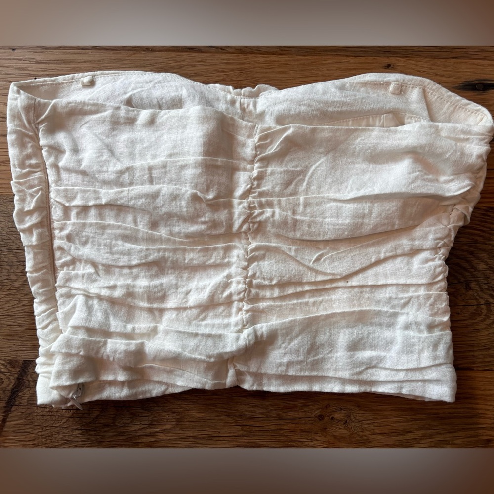 Aritzia Wilfred White Ruched Strapless Top